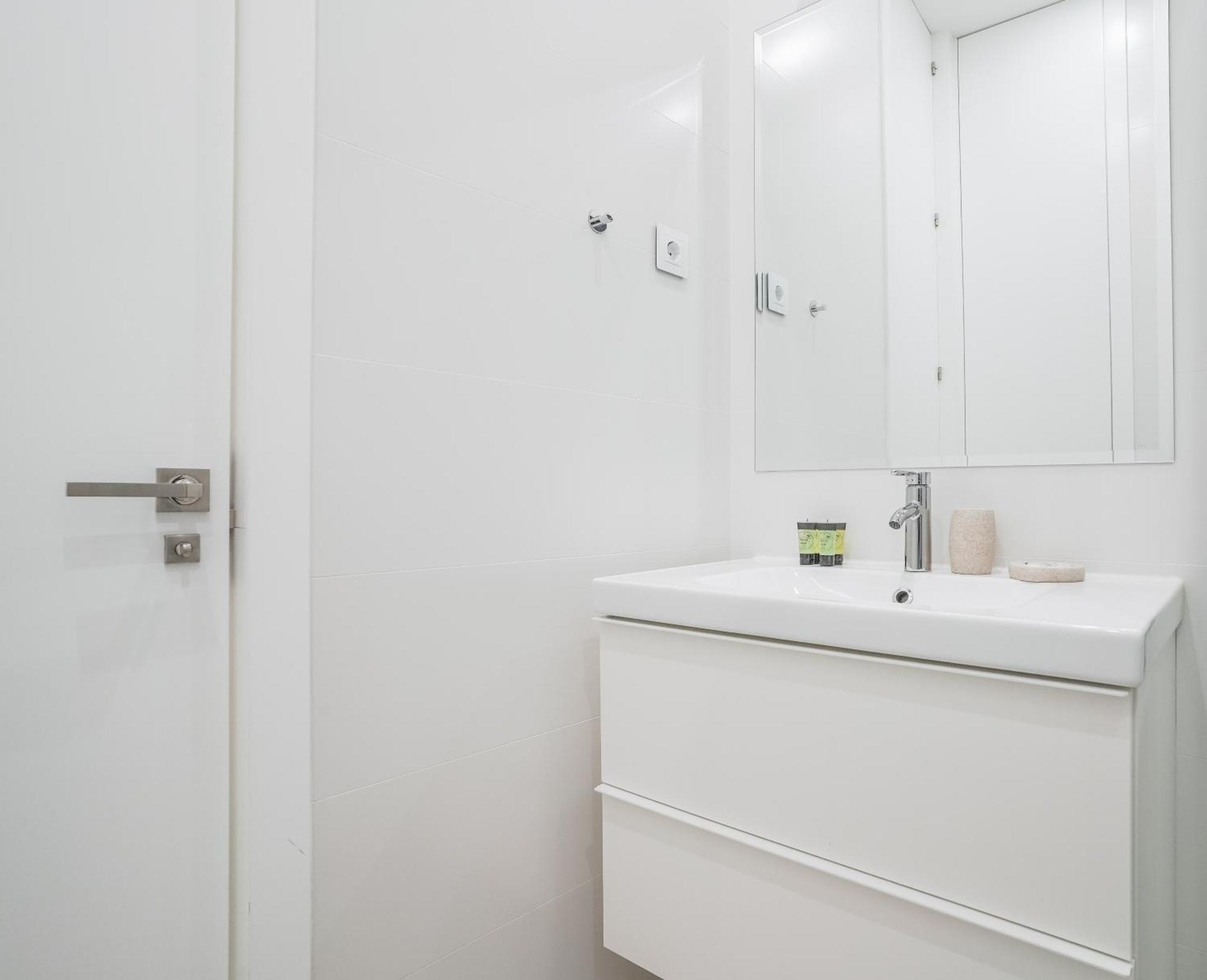 Modern Apartment-1Bedroom 1Bath-Prosperidad Мадрид Экстерьер фото