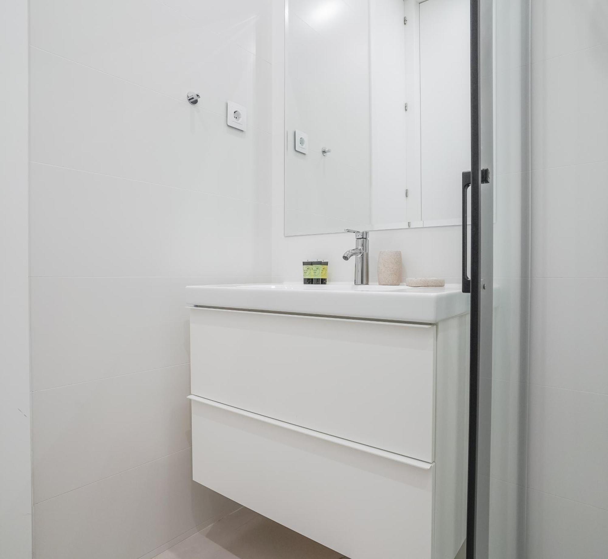 Modern Apartment-1Bedroom 1Bath-Prosperidad Мадрид Экстерьер фото